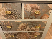 Load image into Gallery viewer, Dresser