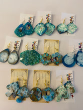 Load image into Gallery viewer, Resin Earrings