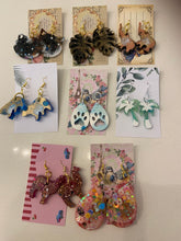 Load image into Gallery viewer, Resin Earrings