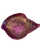 Load image into Gallery viewer, Resin Shell Bowl

