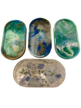 Load image into Gallery viewer, Resin Oval Trays
