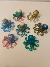 Load image into Gallery viewer, Resin Octopus
