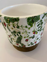 Load image into Gallery viewer, Decoupage Plant Pot
