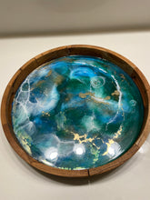 Load image into Gallery viewer, Resin &amp; Acacia Wood Tray
