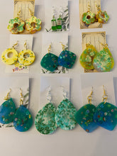 Load image into Gallery viewer, Resin Earrings
