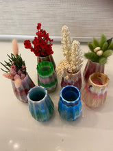 Load image into Gallery viewer, Resin Bud Vases
