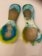 Load image into Gallery viewer, Resin Salad Servers
