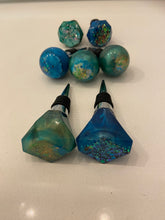 Load image into Gallery viewer, Resin Handled Wine Stoppers
