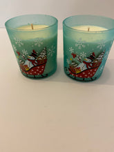 Load image into Gallery viewer, Hand Made &amp; Poured Christmas Candles
