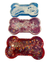 Load image into Gallery viewer, Resin Paw Dishes
