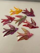 Load image into Gallery viewer, Resin Flying Birds
