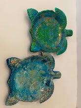 Load image into Gallery viewer, Resin Turtle
