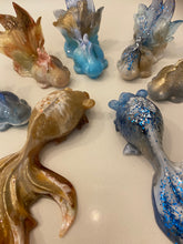 Load image into Gallery viewer, Resin Gold Fish
