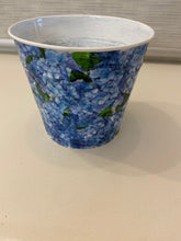 Load image into Gallery viewer, Decoupage Plant Pot
