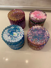 Load image into Gallery viewer, Resin Round Trinket Containers
