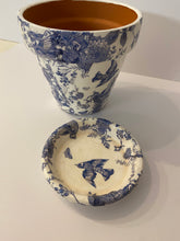 Load image into Gallery viewer, Decoupage Plant Pot
