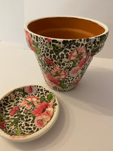 Load image into Gallery viewer, Decoupage Plant Pot
