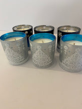 Load image into Gallery viewer, Hand Made &amp; Poured Christmas Candles
