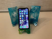 Load image into Gallery viewer, Resin Mobile Phone Stands

