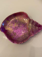 Load image into Gallery viewer, Resin Shell Bowl
