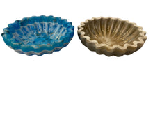 Load image into Gallery viewer, Resin Fluted Bowls
