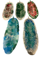 Load image into Gallery viewer, Resin Leaf Trinket Dishes

