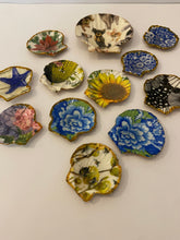 Load image into Gallery viewer, Decoupage Shell Trinket Dishes
