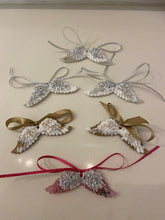 Load image into Gallery viewer, Resin Angel Wings
