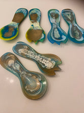Load image into Gallery viewer, Resin Salad Servers
