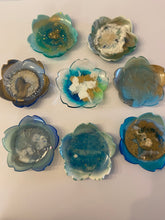 Load image into Gallery viewer, Resin Lotus Flower Trinket Dishes
