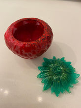 Load image into Gallery viewer, Resin Strawberry Container
