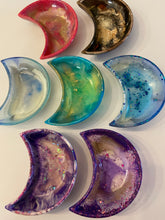Load image into Gallery viewer, Resin Moon Trinket Dishes
