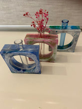 Load image into Gallery viewer, Resin Vases
