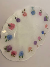 Load image into Gallery viewer, Resin Display Plate/Tray
