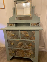 Load image into Gallery viewer, Dresser
