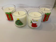 Load image into Gallery viewer, Hand Made &amp; Poured Christmas Candles
