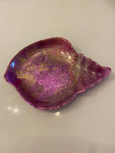 Load image into Gallery viewer, Resin Shell Bowl
