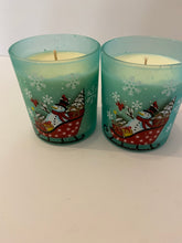 Load image into Gallery viewer, Hand Made &amp; Poured Christmas Candles
