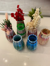 Load image into Gallery viewer, Resin Bud Vases
