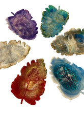 Load image into Gallery viewer, Resin Leaf Trinket Dishes
