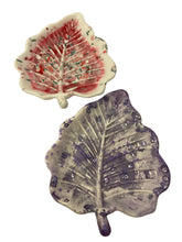Load image into Gallery viewer, Resin Leaf Dish
