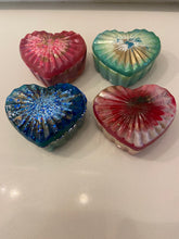 Load image into Gallery viewer, Resin Heart Containers
