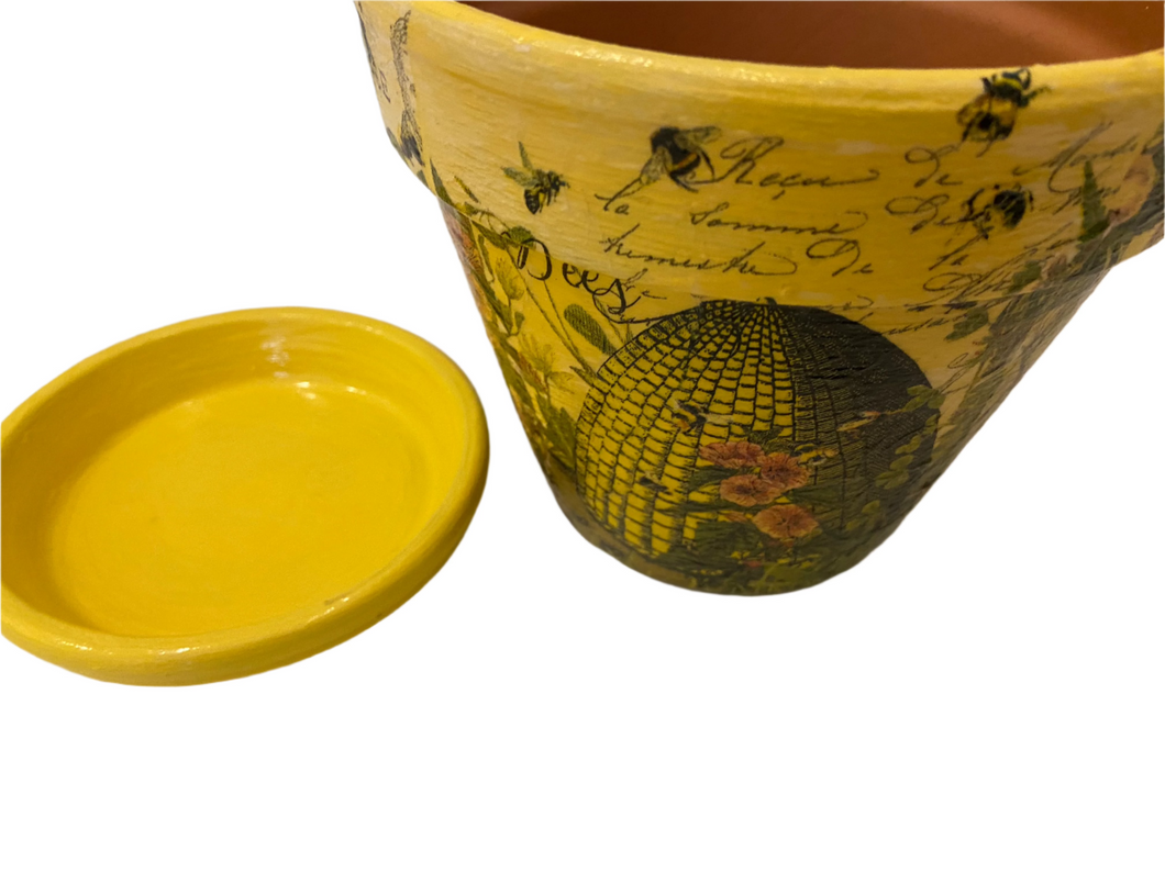 Decoupage Plant Pot