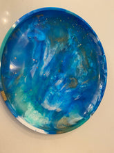 Load image into Gallery viewer, Resin Circle Dish
