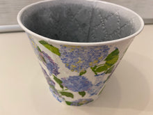 Load image into Gallery viewer, Decoupage Plant Pot
