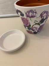 Load image into Gallery viewer, Decoupage Plant Pot
