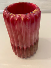Load image into Gallery viewer, Resin Vase
