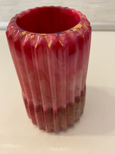 Load image into Gallery viewer, Resin Vase
