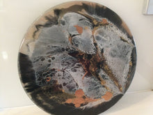 Load image into Gallery viewer, Resin Table Centre Piece
