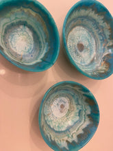 Load image into Gallery viewer, Resin Nesting Bowls
